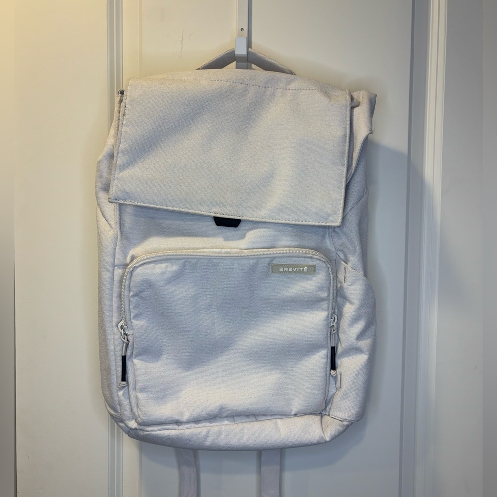 Brevite Nimbis Grey Daily Backpack